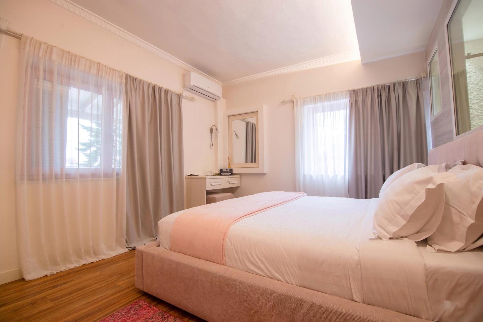 Meri Boutique Hotel Korce Quarto foto